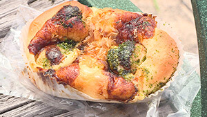 たこ焼きパン・旭製パン｜とことん！ながでん 特急が止まらない駅の旅 ２