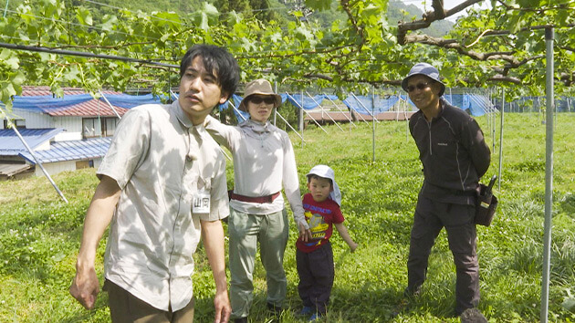 生坂村ぶどう農家(どーゆーの?信州・2025年6月15日)