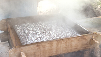 鮮やかなコバルトブルー「海地獄」|地獄?極楽? “日本一の温泉県”大分秋の旅 篇(2025年11月1日放送)