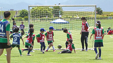 サッカー教室・人と企業がつながり地域活性化