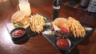 ハンバーガー　カリフォルニア　スマッシュバーガー　野尻湖　湖畔