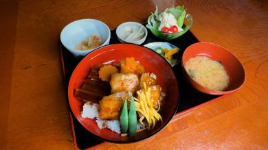 藤森慎吾の信州観光協会　松川町　ごぼとん丼　ご当地グルメ　