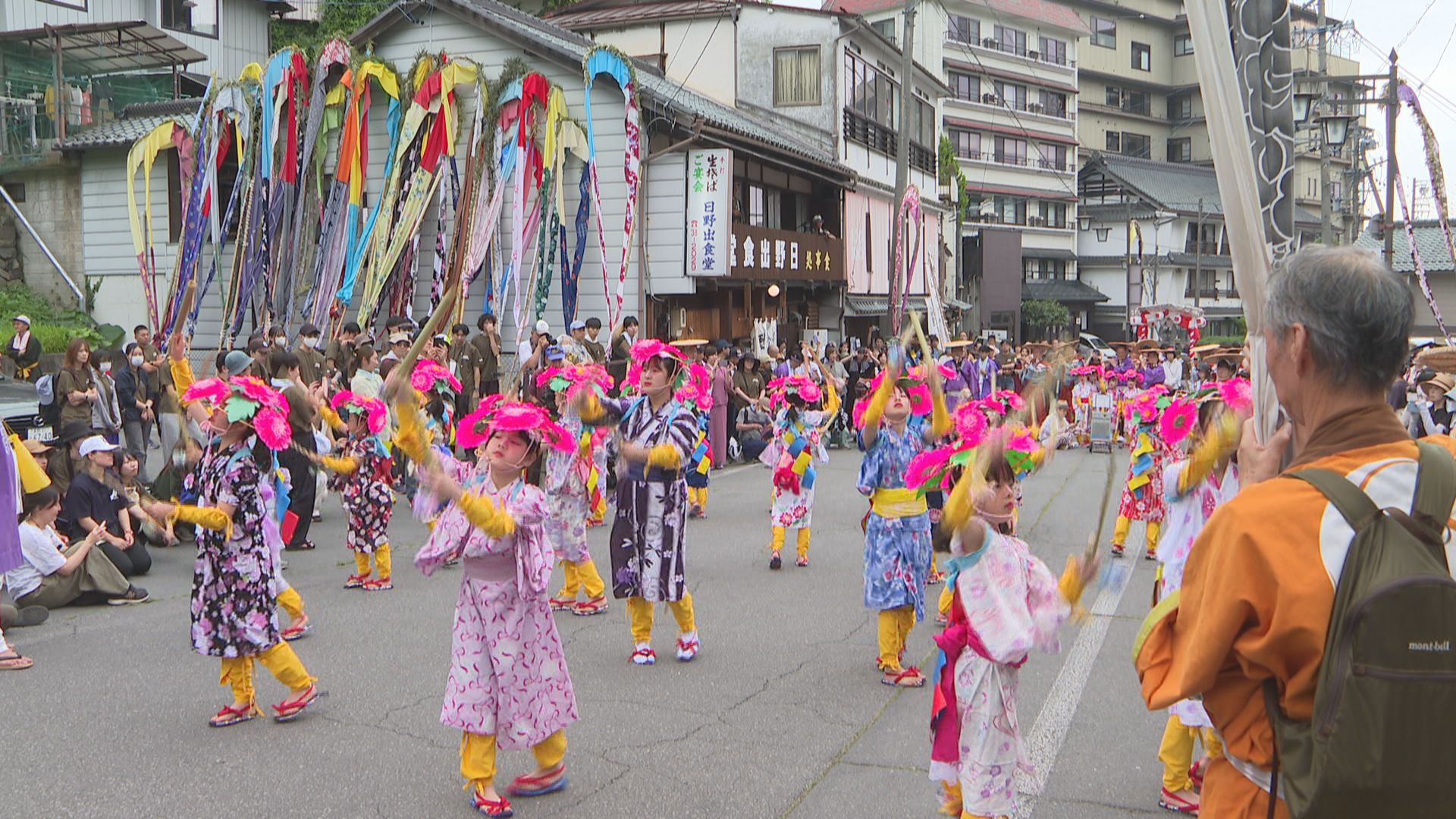 ここハレ　祭り　岳の幟