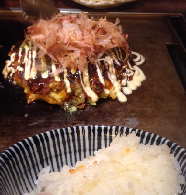 お好み焼きと白飯