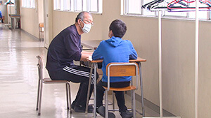 長野市立鍋屋田小学校｜コロナは「学び」を変えた～長野市の教室から～