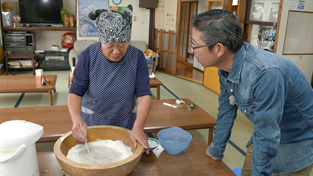 そば打ち | 北志賀高原 須賀川「そばの里」物語（いいね！信州スゴヂカラ）