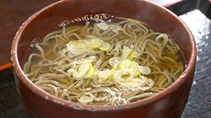 蕎麦倶楽部｜時間が作るおいしさ～職人魂の醤油 ～