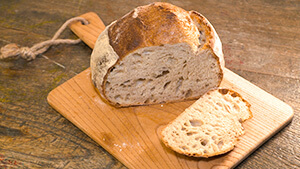 ピナティ クラフトベーカリー ハード系パン｜こだわりのパン職人 信州の食パン