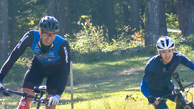 山本幸平選手と山岡秀喜（abnアナウンサー）｜自転車競技のレジェンド！山本幸平と信州を走る