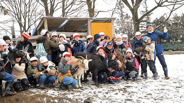 ３年間ヤギを飼育した智組｜チャイムなし！時間割なし！伊那小学校