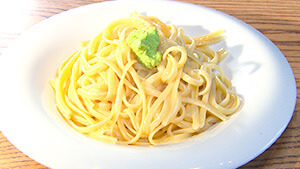 パスタ×ワサビ｜まるで遊んでいる!?令和のワサビ農家に迫る