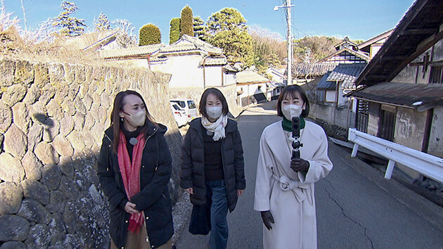 おさんぽ先生（矢野郁子さん・フルート演奏者 / 横山晴子さん・マリンバ演奏者）・中野希友未（abnアナウンサー）｜おさんぽ先生 望月グルメ３人旅