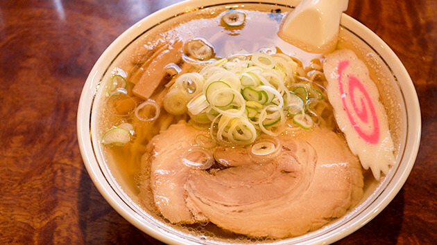 ラーメン・ちょい呑み屋（YAMAIRO GUESTHOUSE）｜泊まってみたらスゴかった8 飯田編