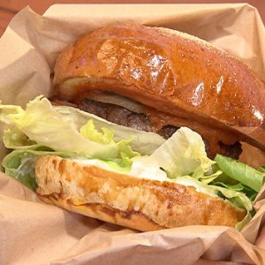 イマドキとびっきりバーガー｜アナウンサー・楠原由祐子