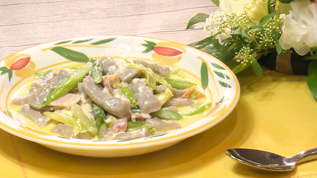 ヤミーの3ステップクッキング 春野菜とチーズソースのそばニョッキ