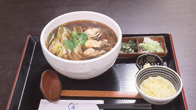 牡蠣を使った絶品そば・蕎麦一房｜冬に食べたい！あったか麺 ～ラーメン！パスタ！そば！うどん！いま注目の人気店！～