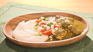 ほうれん草カレー完成（野辺山ほうれん草カレーペースト ）｜おいしく！無駄なく！アイデアグルメ ～これってSDGs？話題沸騰！カレー&ギョーザ！～