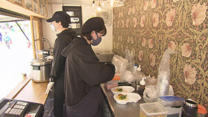 スパイスカレーと世界のごはん発酵食堂Tsumugi｜こだわりグルメのキッチンカー！ 元Jリーガーのカフェ＆発酵食品を使ったカレー！