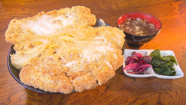 デカ盛り 1Kg超カツ丼・李紅蘭｜視聴者おすすめ！地元で愛される人気店 ～隠れ家的な和食店の海鮮丼＆コスパ良し！デカ盛り料理～