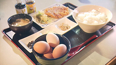 道の駅 ほっとぱ～く浅科・にわとり定食（佐久市）｜グルメに〇〇をプラス‼ ココロ躍る最新おでかけスポット（2025年6月7日）