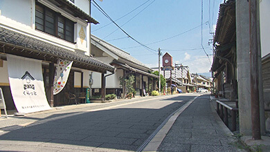 蔵の街並み（路線バスで巡る蔵のまち須坂）
