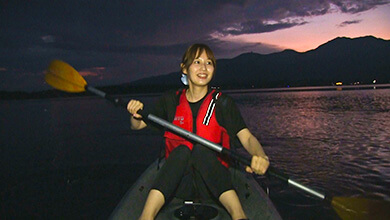 加茂湖・ナイトカヤック（西村菜那子さん）