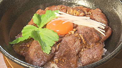 極上カルビ丼・黒毛こずく（長野市）